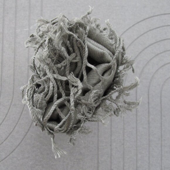 🆕 Scarf BEYA Gray 70" x 25" | stylish Scarves Wraps pashminas shawls mantle - Picture 1 of 8